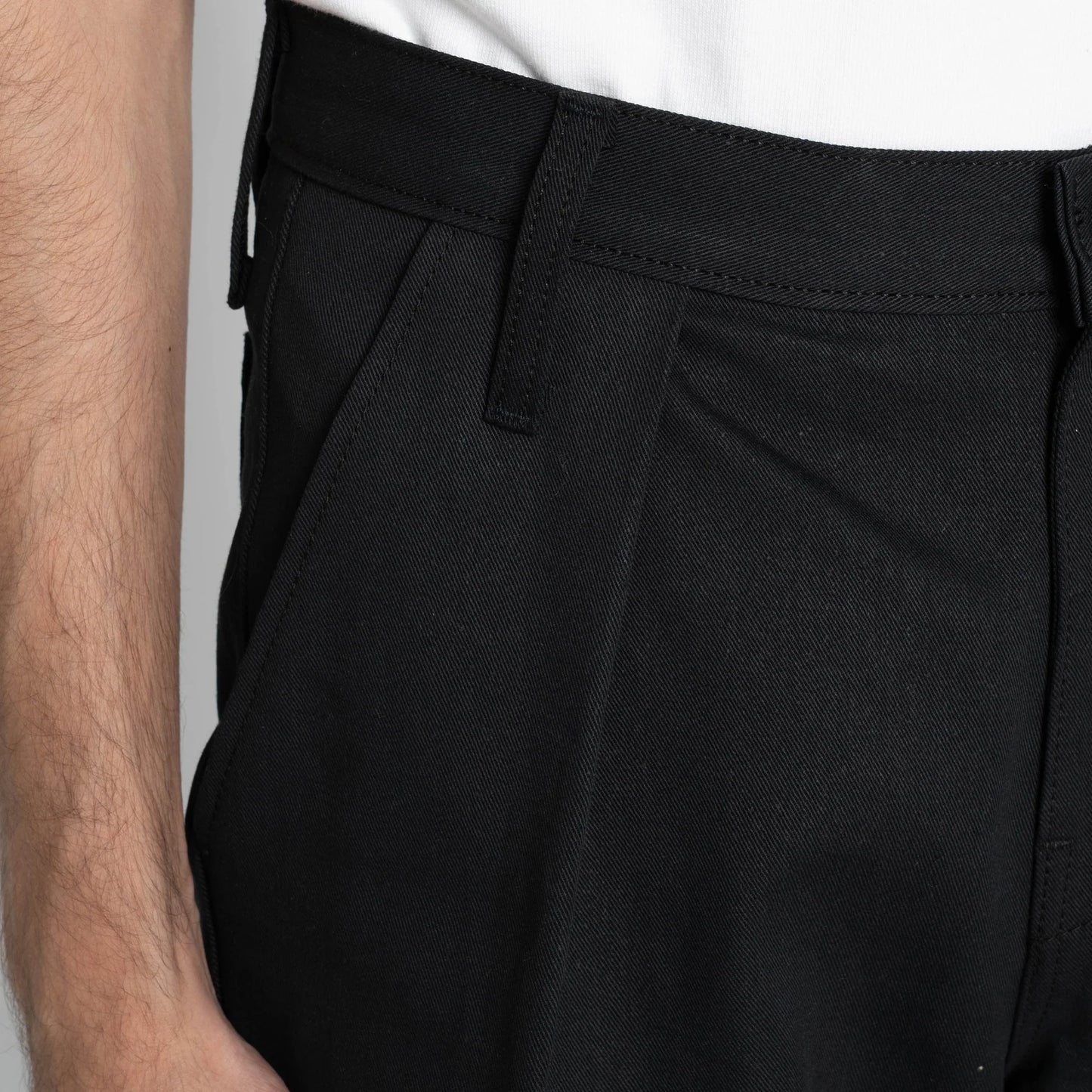 Pleated Trouser Selvedge Slacks Black